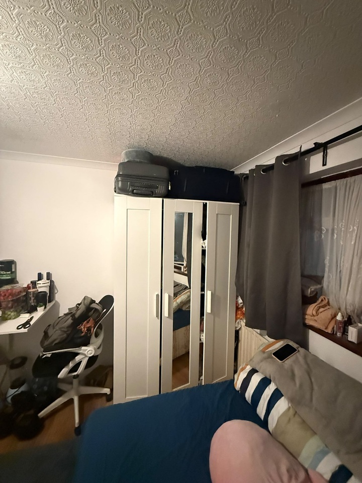 1st floor Studio for 1/2 Females in Canning Town E16 4LD