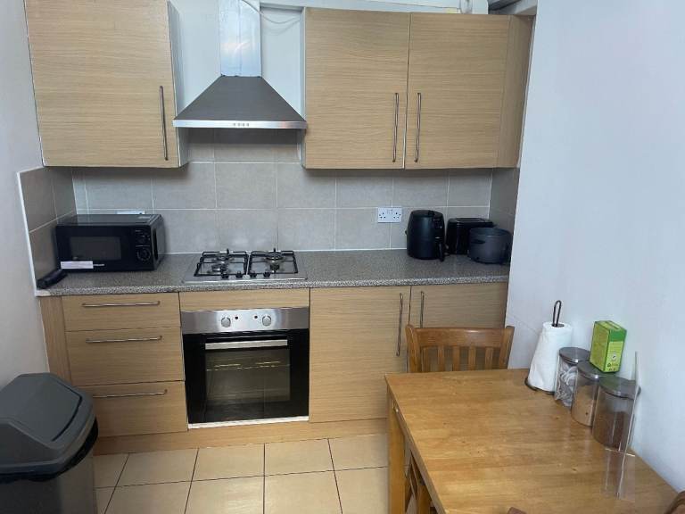 Single Room Queen’s Park – £900 PCM – ALL BILLS INCLUDED (NW6 6NN)