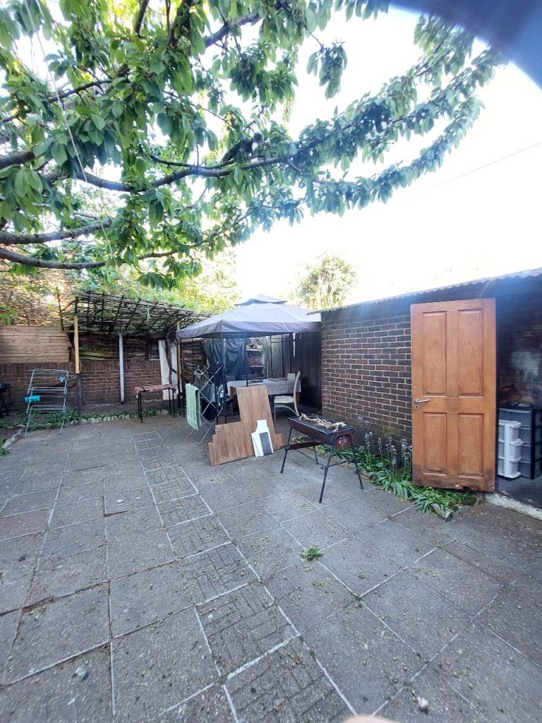 SPACIOUS MASTER ROOM TO RENT – STRATFORD, London E15 3NS ✨
