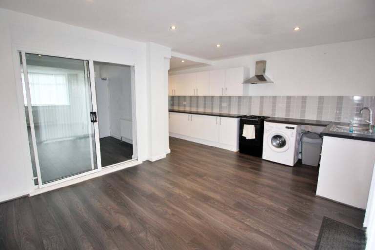 Excellent condition 3 Bedroom House to Rent – Alfall Road, Coventry – £1,350 PCM (CV2 3GF)