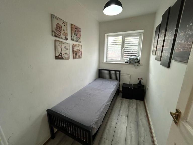 2 bedroom maisonette to rent in Cheadle (SK8 4HS) Available from 1/10/26