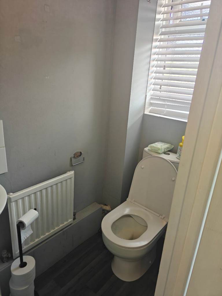 Double Room available with free Parking £700pm at Mace ct, Grays RM17 6TX