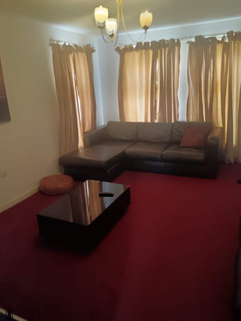🏡✨ Furnished Single Room in Clayton M11 4XB – £480 pcm | Tram, Bus & Shops Nearby!