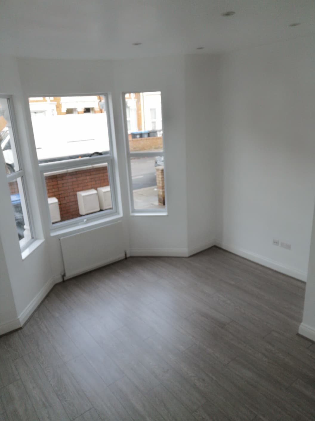 2 double rooms available to let