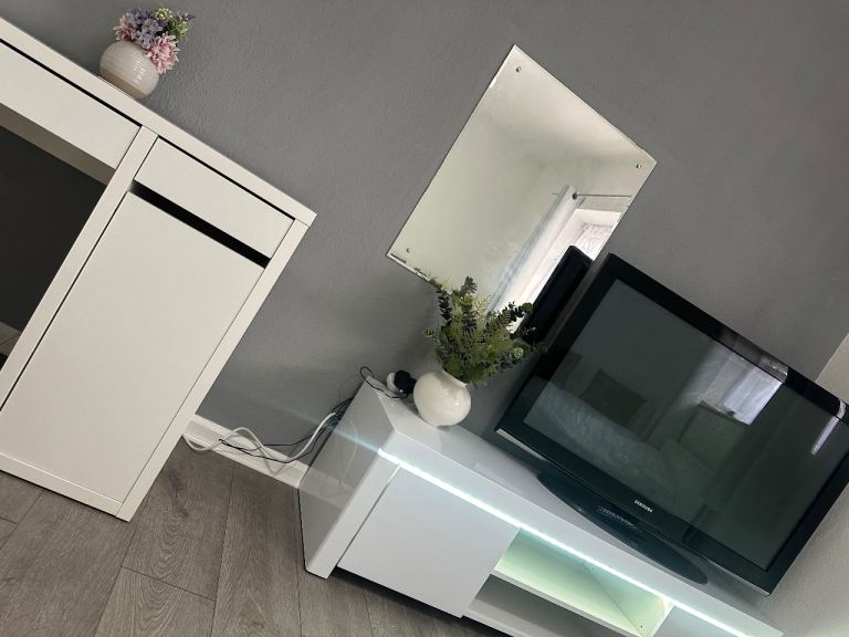 Furnished Cosy Double Room Off Long Riding SS14