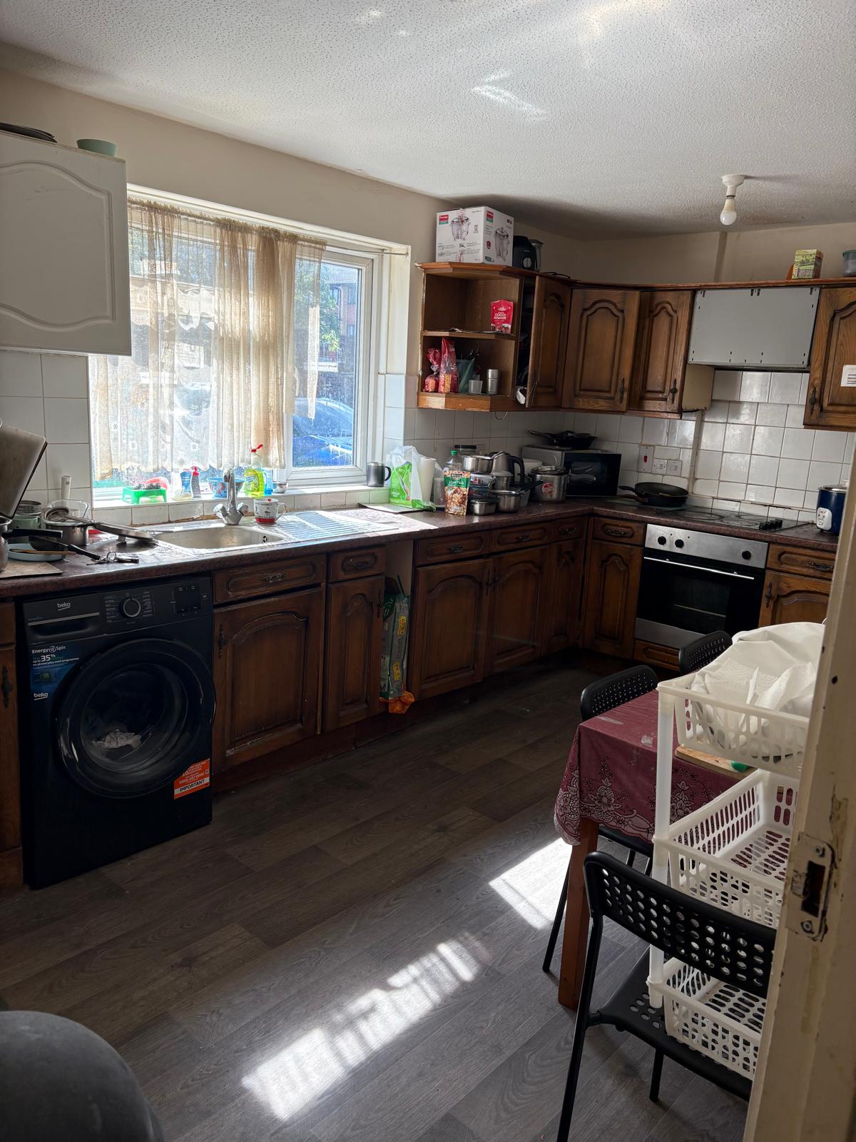 🏡 Furnished Double Room to Rent – Oldbrook, Milton Keynes, MK6 2PG