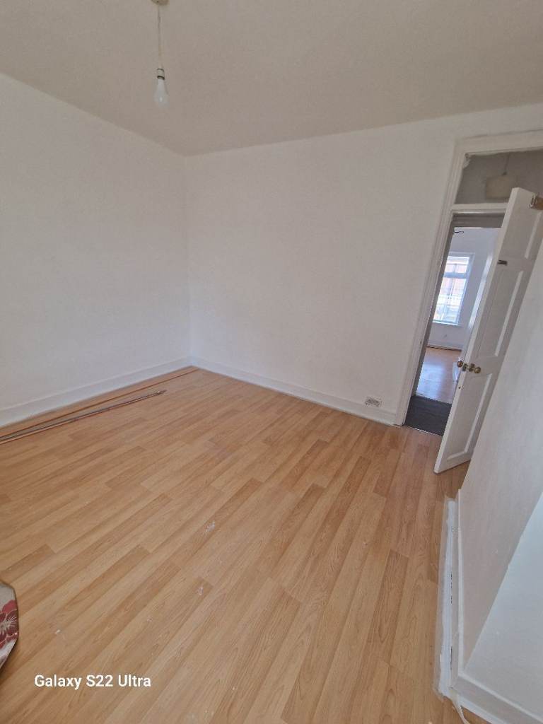 3 bedroom house for rent , ash road