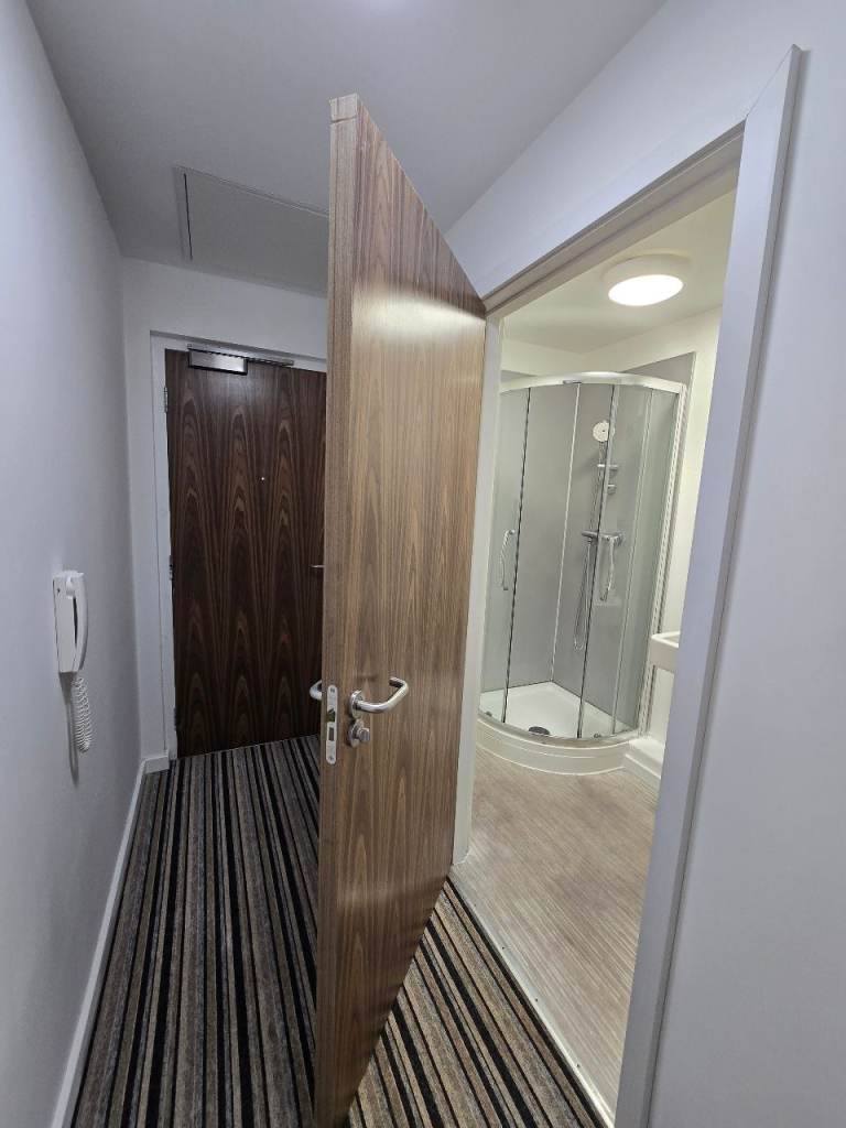 Modern Studio for Students in Bournemouth (BH1 2PE)