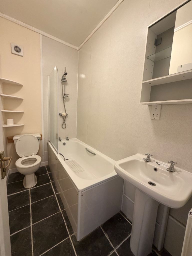 Double Rooms to Rent at Newington, Edinburgh (EH8 9QQ)
