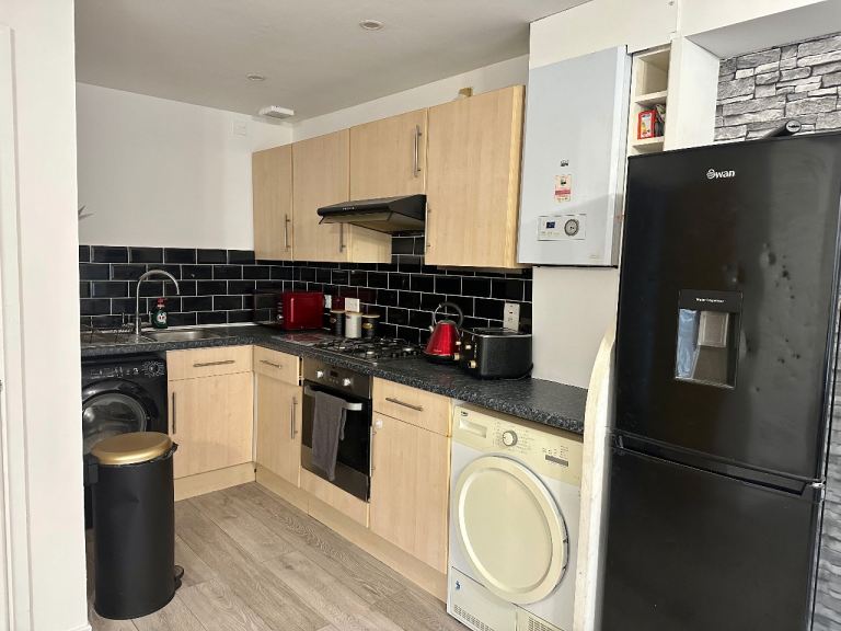 2-BEDROOM FLAT TO RENT – SOUTHSEA, PORTSMOUTH PO5 3DG 🌊