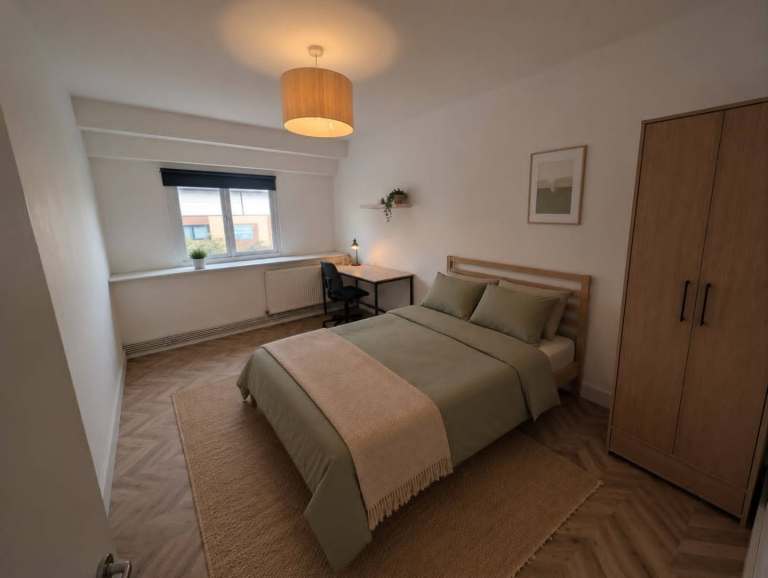 All bills included! Space with 3 rooms, Kitchen, Bathroom in Clapton (E5)