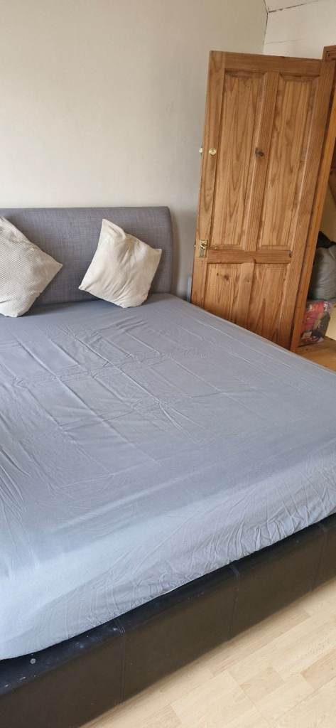 🏡 Spacious Fully Furnished Room with Gardens & Parking – Newport NP20 5NL 🌿