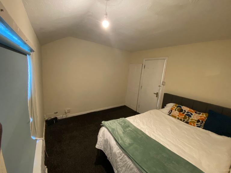 🏡 Two Extra-Large Double Rooms to Rent in Canning Circus, Nottingham – NG7 3NG
