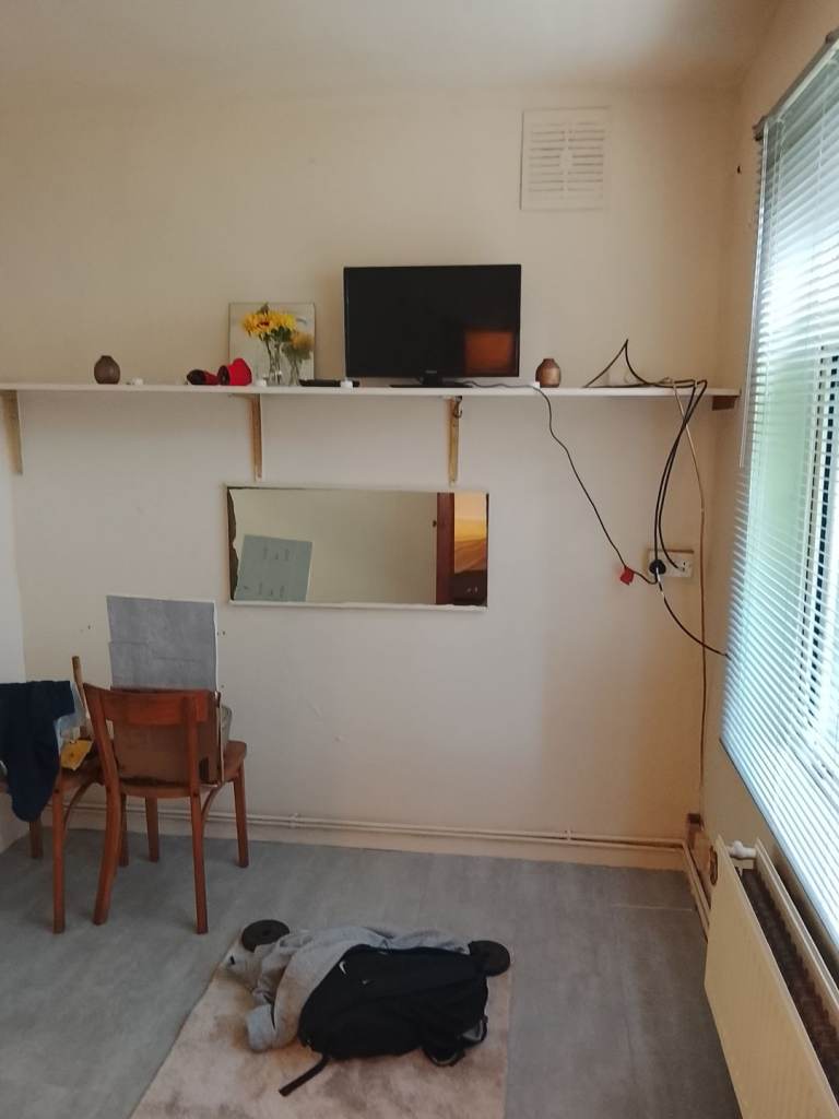 Herne Hill - Self-contained studio apartment Brixton, London SE24 0HB