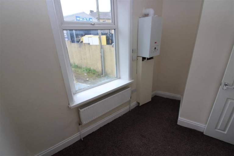 2 Bedroom House To Let at West st, Nelson, Burnley – £500 PCM BB9 7TL