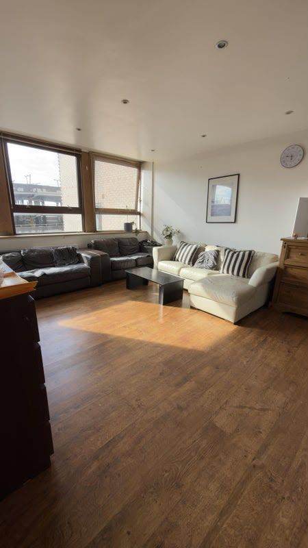 🏙️ Fantastic Fully Furnished 2-Bedroom Apartment with Secure Parking | Metropolitan Apartments, Leicester City Centre | LE1 3RF