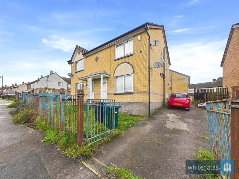 3 Bed Semi-Detached House, Eversley Drive, Bradford (BD4 0EQ)