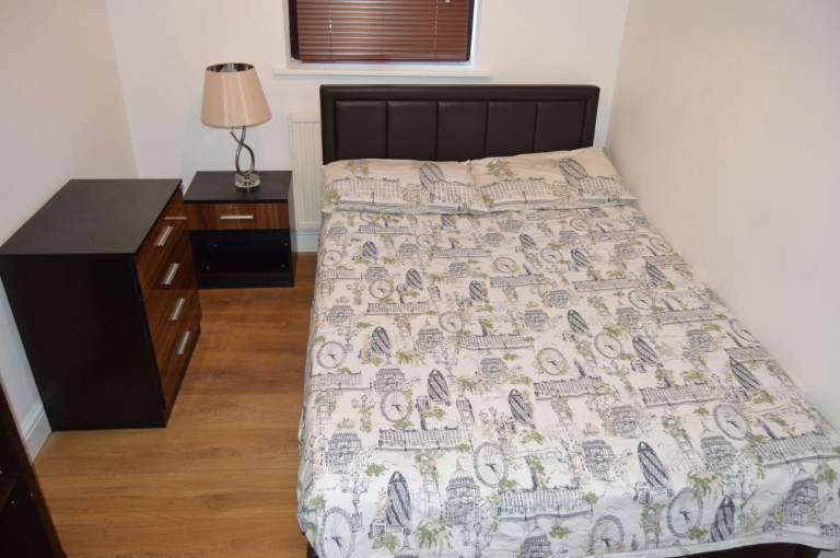 🏡 Stunning Furnished Double Room in Goodmayes, RM8 1YQ | £750 PCM | 5 Mins to Elizabeth Line