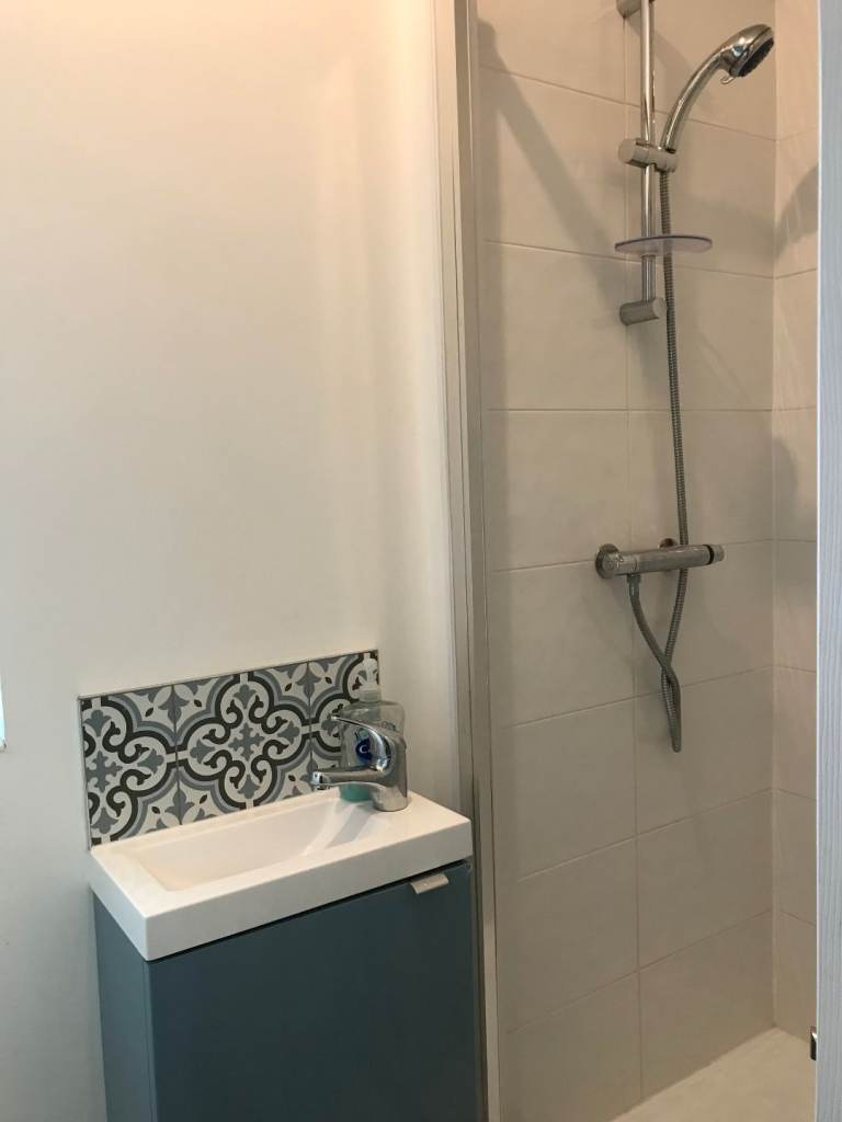 Double room at Darley Ave, Farnsworth, Bolton (BL4 7RU)