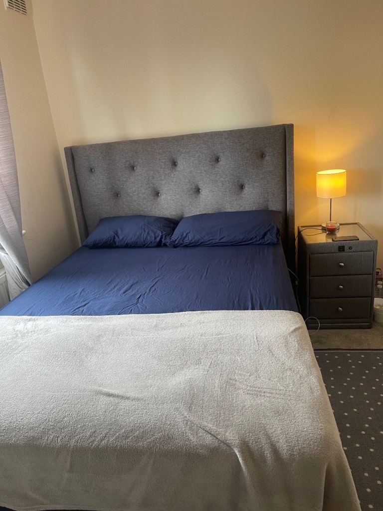 Double bedroom at Dominion dr, Romford, London RM5 2QP