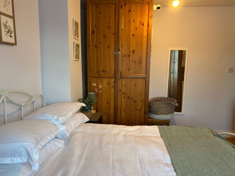 🌸 Beautiful Double Room to Let – South Harrow (HA2 9BT)