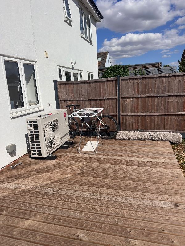 Double room for rent £650 pcm at Frederick Rd, Rainham (RM13 8NS)