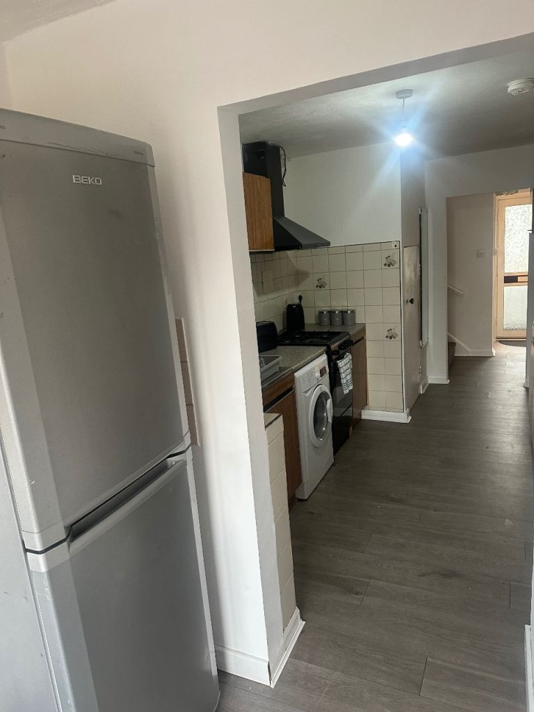 Furnished Cosy Double Room Off Long Riding SS14