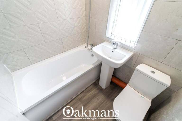 House to rent Redditch, Worcestershire £1,100pm