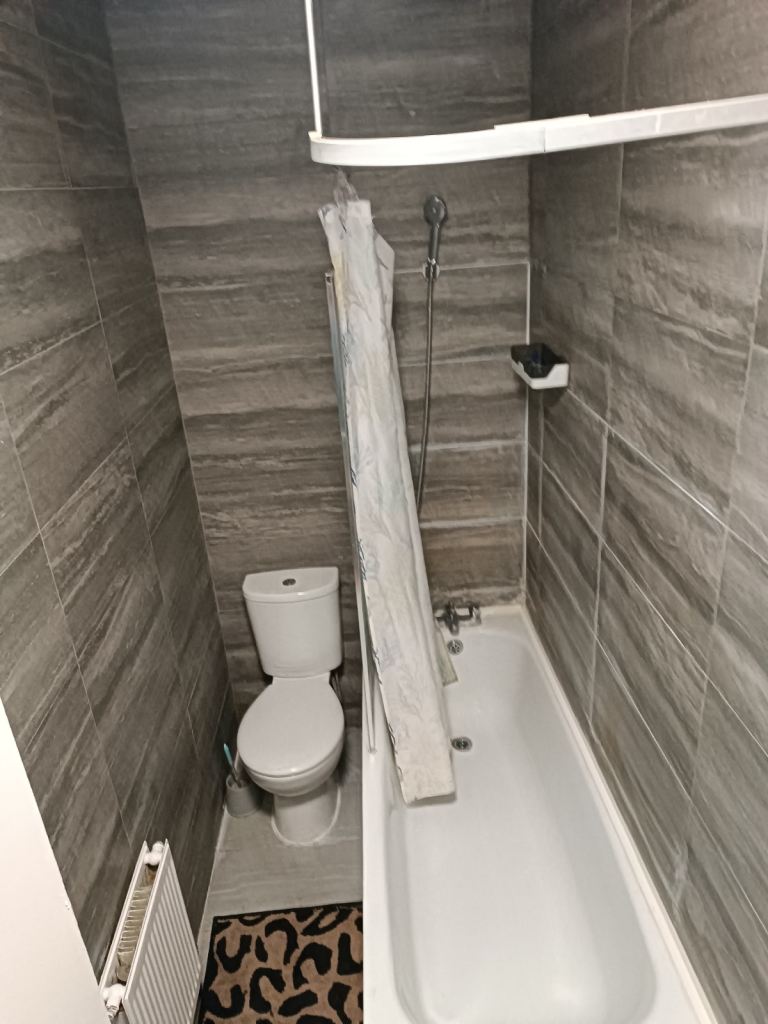 Single room- 5 mins from Seven Sisters underground (N15)