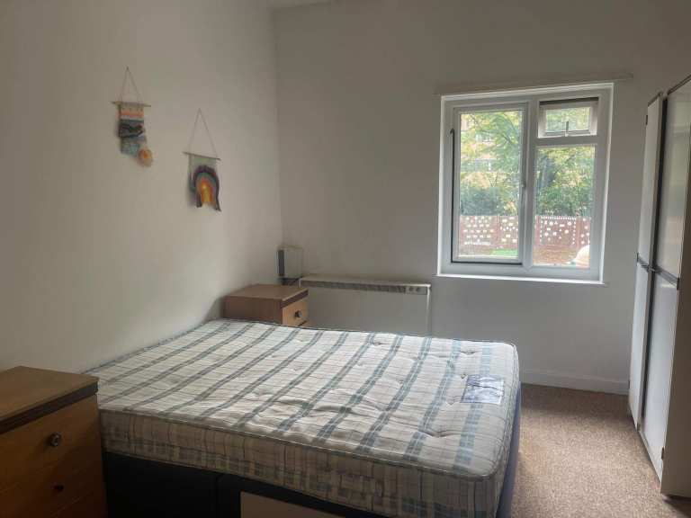 Beautiful spacious 1 bed flat in a prime location Nottingham, Nottinghamshire £940pm@NG7 2EB