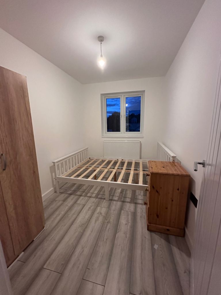 Double room for rent £650 pcm at Frederick Rd, Rainham (RM13 8NS)