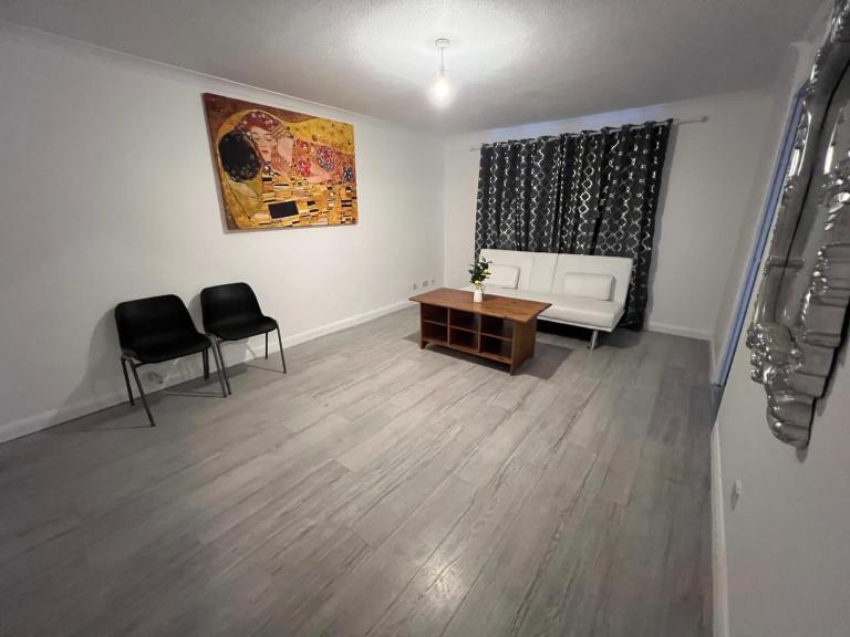 🏡✨ Fully Furnished 2-Bedroom Flat in Heston TW5 0QD – Ready to Move In | Great Transport Links! 🚆