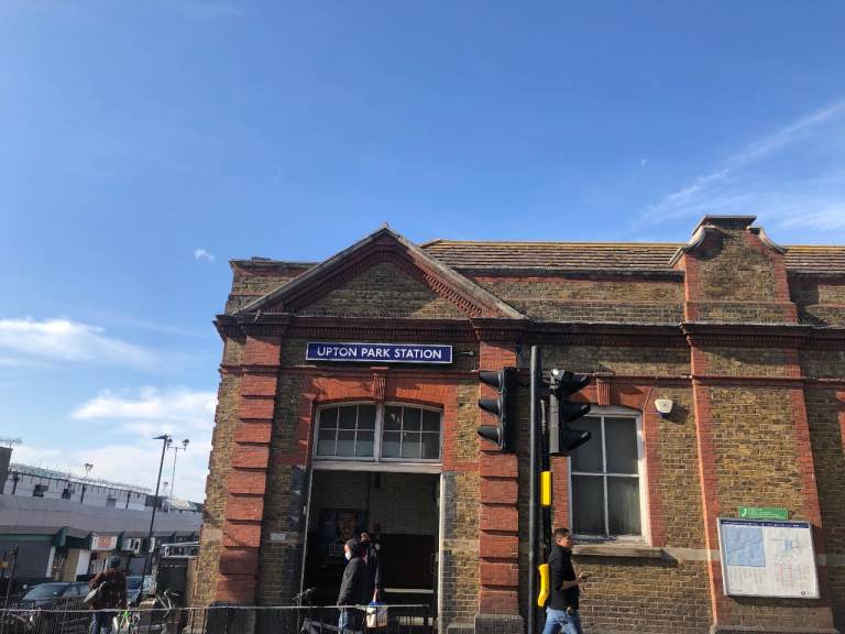 🏠 DOUBLE ROOM TO RENT – GREEN STREET, Plaistow E13 9DA