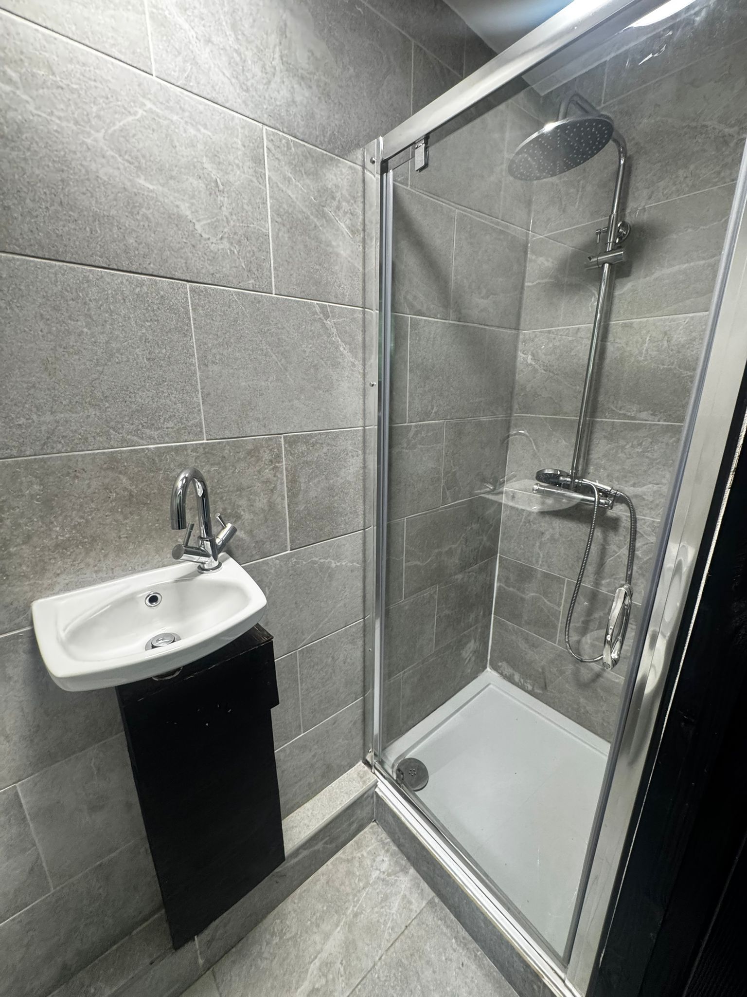 2 Studio is available to rent at Moston Ln M9 4HU (all bills incl)
