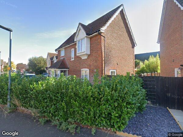 🏡✨ BRAND-NEW SELF-CONTAINED STUDIO IN GOODMAYES RM6 4FB – £1,200 PCM | PRIVATE ENTRANCE + PARKING! 🔑🚗