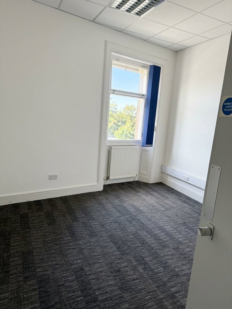 5 BEAUTIFULL £800 monthly SPACIOUS DOUBLE ROOMS TO LET  LIETH EDINBURGH (EH6 6PU)