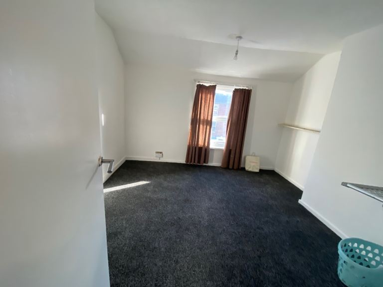 🏡 Two Extra-Large Double Rooms to Rent in Canning Circus, Nottingham – NG7 3NG