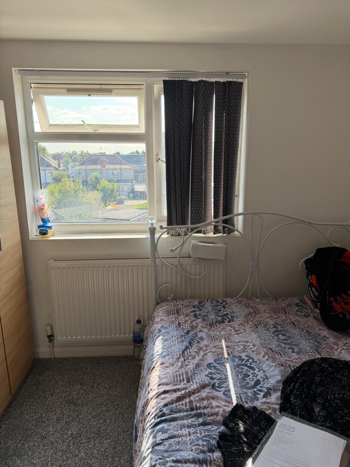 Newly Refurbished Double Rooms to Let – UB4 8DS | Couples Welcome