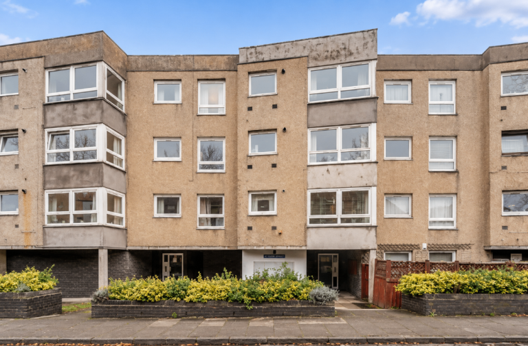 2 Bedroom Furnished Flat at Giles st, Leith, Edinburgh (EH6 6DS)