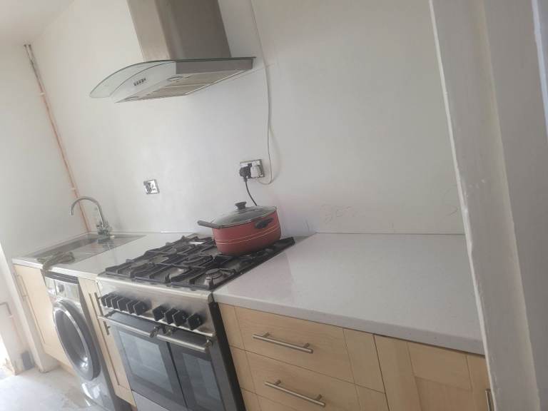 Double room Luton, Bedfordshire £650pm(LU3 1TG)