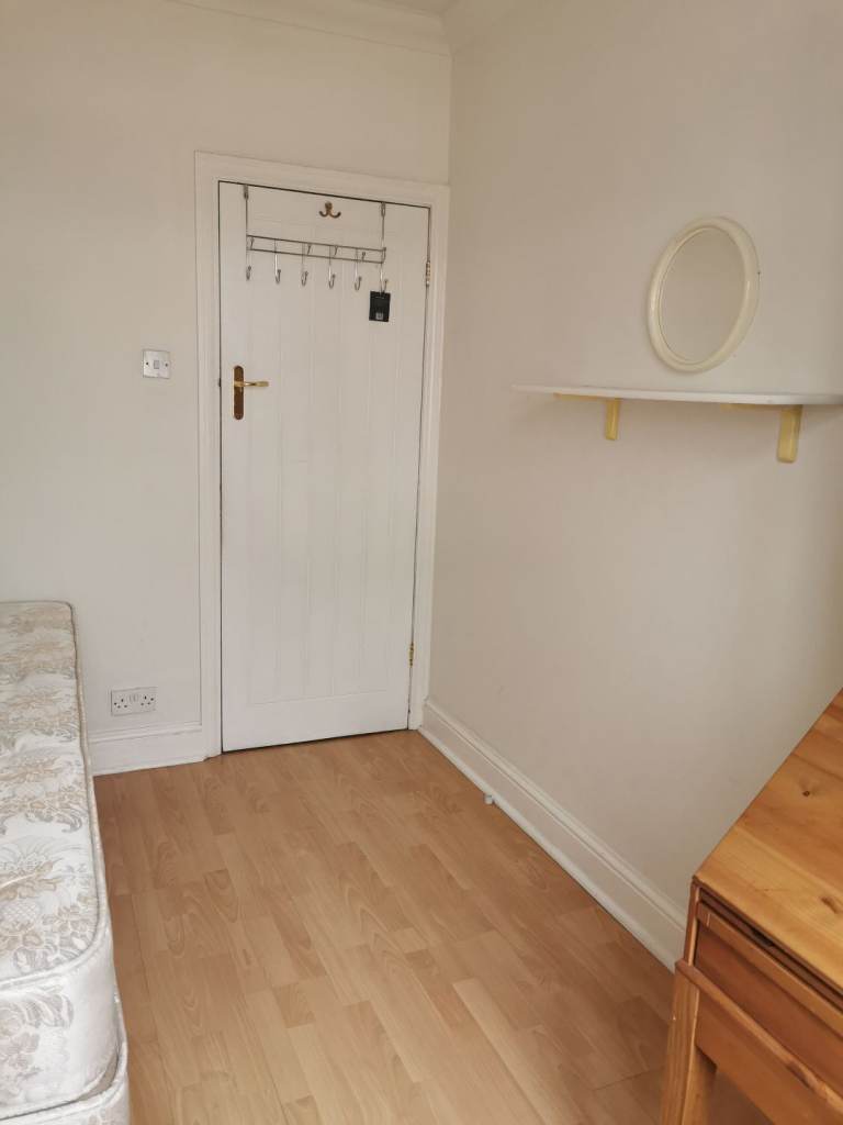 A single room to rent Harrow, London £600pm@HA3 8EY