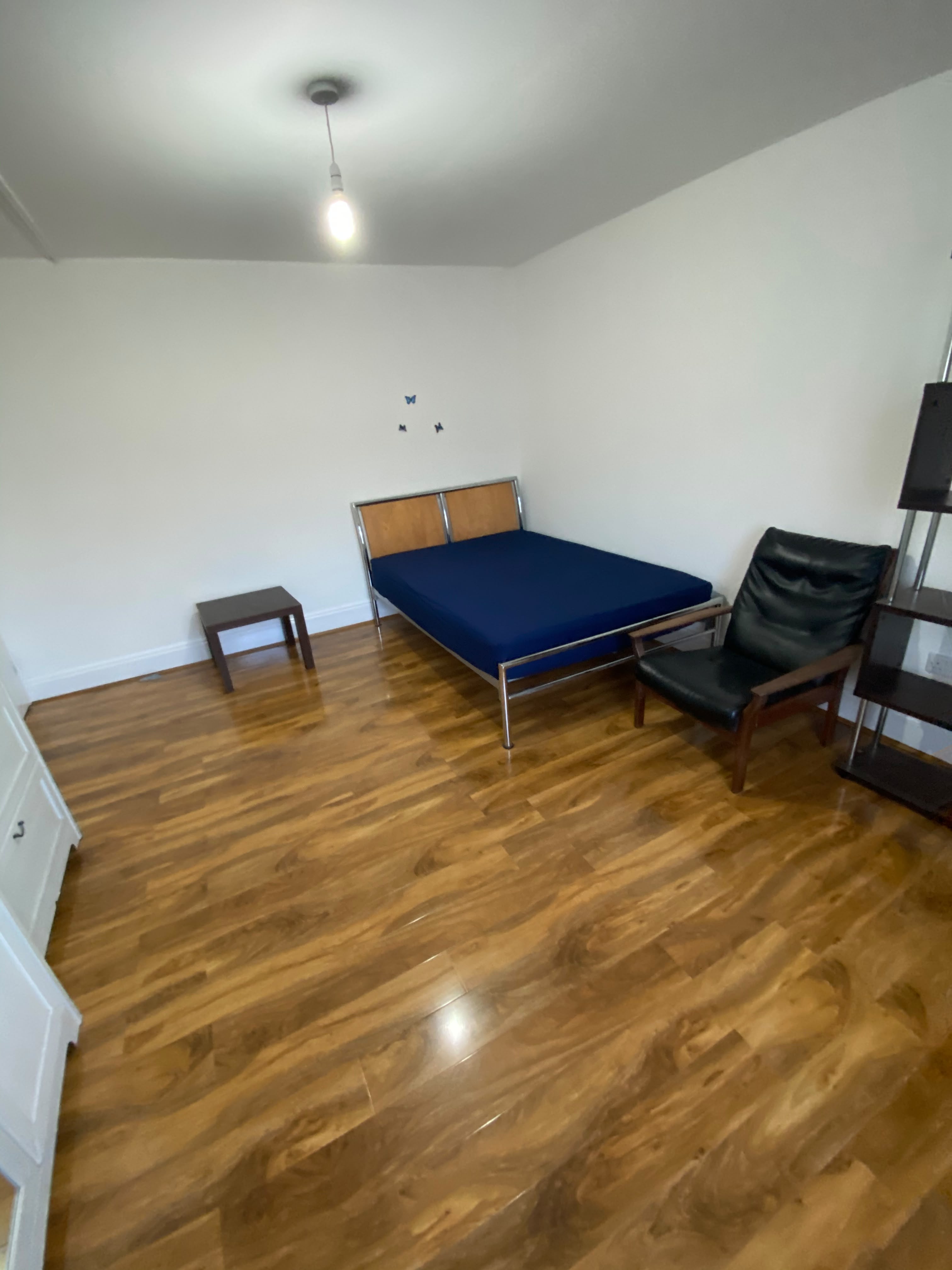 🏡 LUXURIOUS LARGE EN-SUITE ROOM Female accommodation | E17 8JE