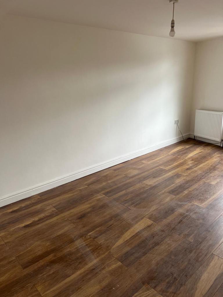 🏡 2 Bedroom Property with Spacious Living Room – Hertford rd, Enfield EN3 5JF  📍 Enfield, London 💷 £2,050 PCM
