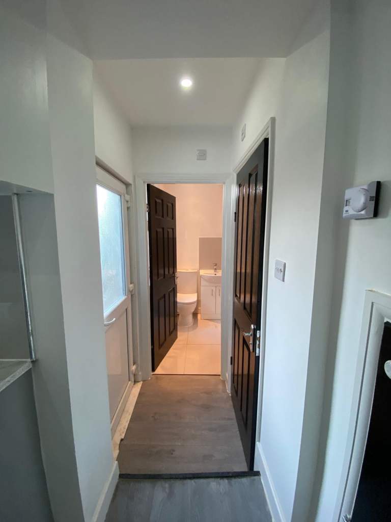 🏡 3-Bedroom House at New rd, Rainham RM13 8SL – Furnished, Refurbished & Great Transport Links! ✨
