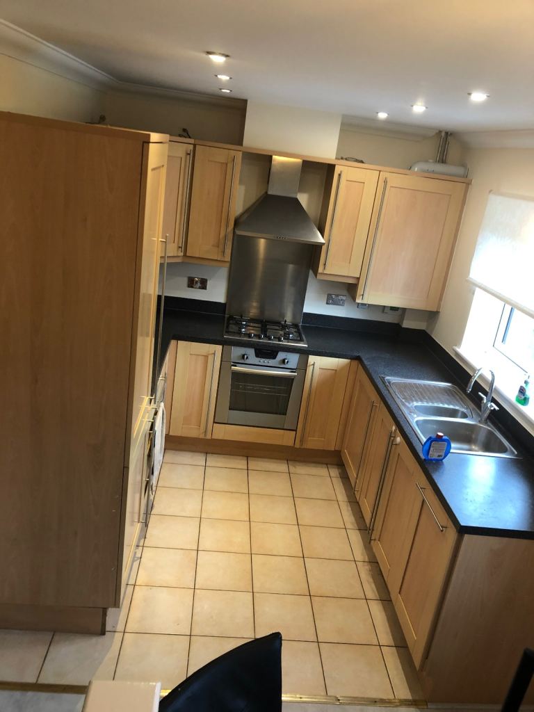 3 Bedroom House to Rent at Charles Church walk, Ilford (IG1 3RZ)