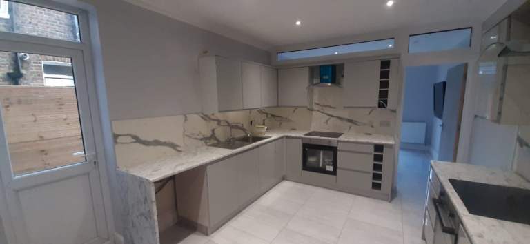 🏡 Premium En-Suite Room with Private Kitchenette in Lewisham, SE6 2DH | £1,200 PCM | All Bills Included
