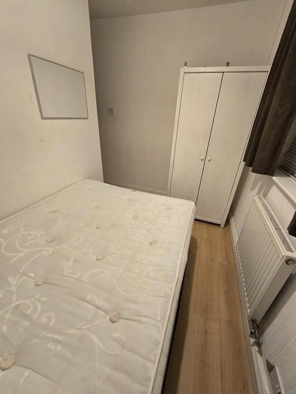 🏡 Fully Furnished Single Room to Rent – Coventry, CV5 8DH