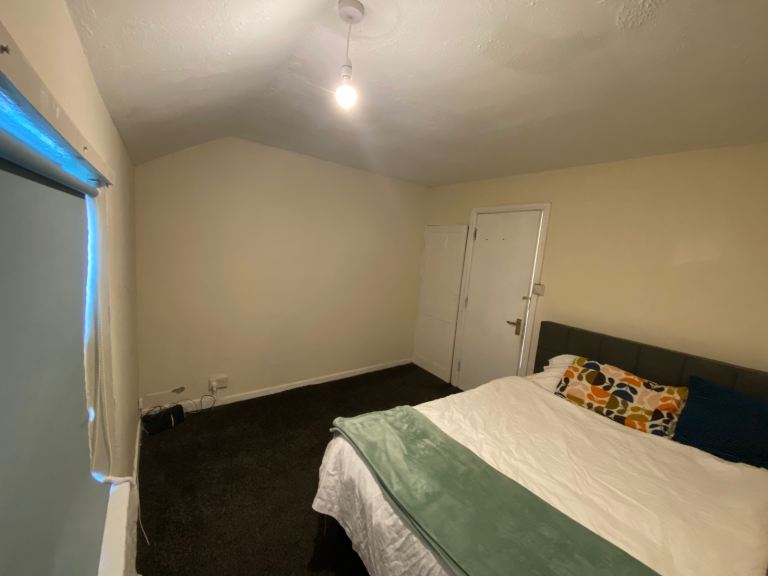🏡 Two Extra-Large Double Rooms to Rent in Canning Circus, Nottingham – NG7 3NG