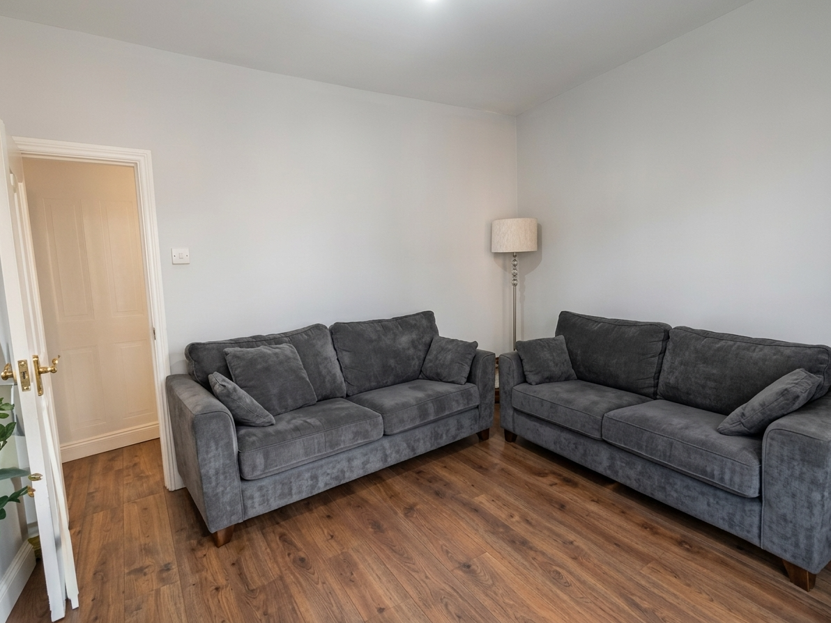🏡 STYLISH 3-BEDROOM FIRST-FLOOR FLAT – CLAREMONT ROAD, RUSHOLME, M14 7WB