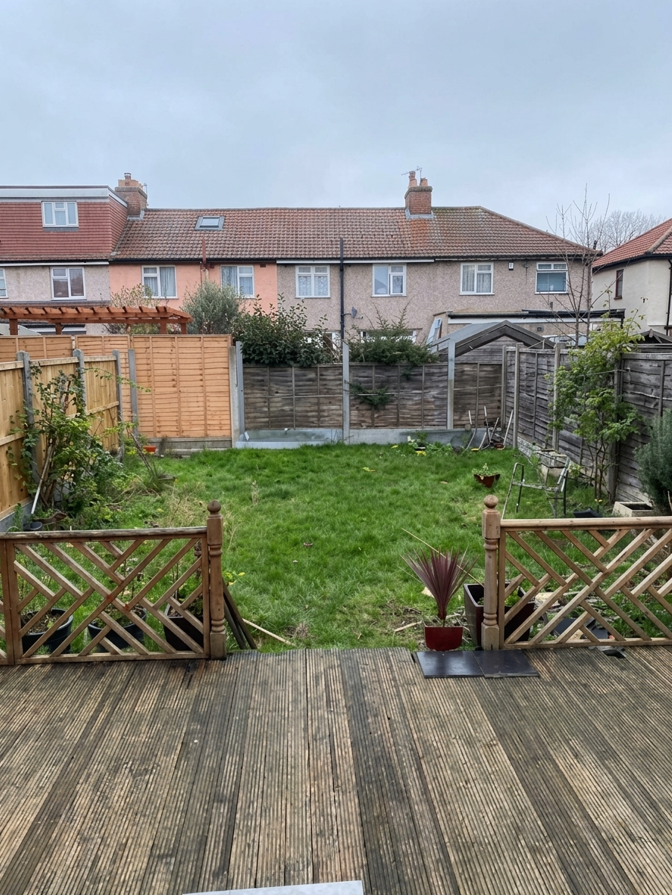 🏡 LUXURIOUS LARGE EN-SUITE ROOM Female accommodation | E17 8JE